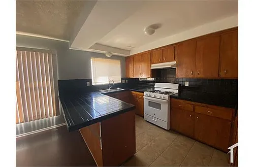 12117 York Ave #B Photo 1