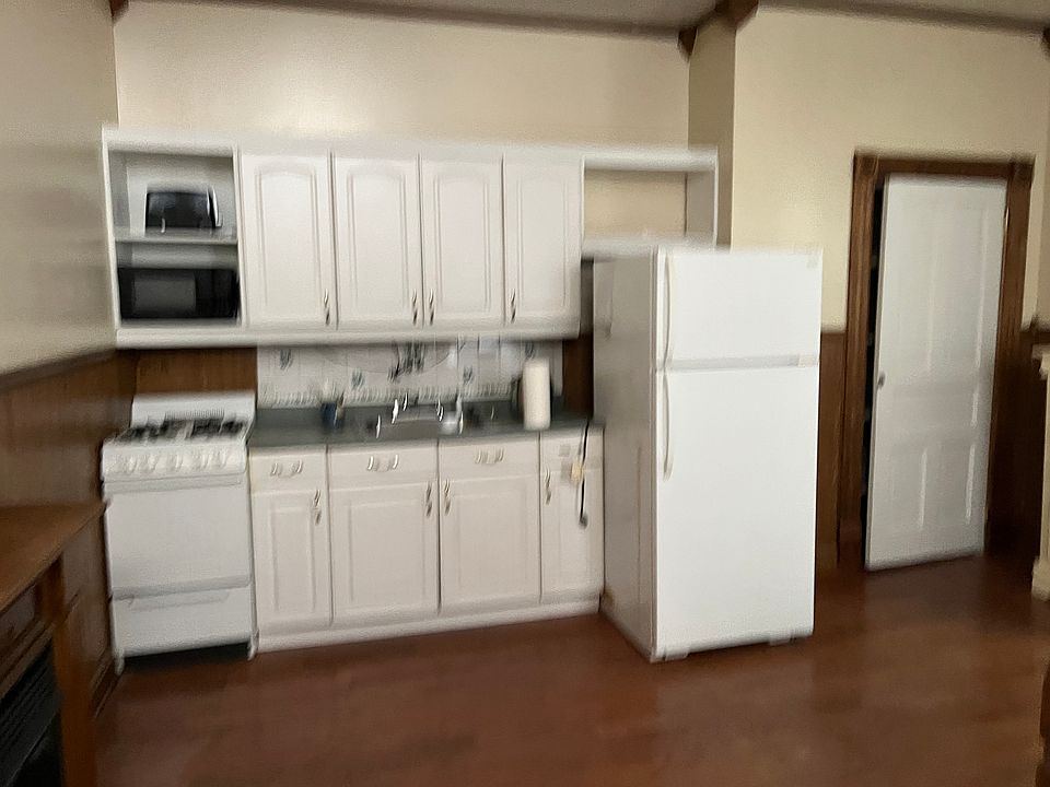 1st image of 551 North Ave Floor 1