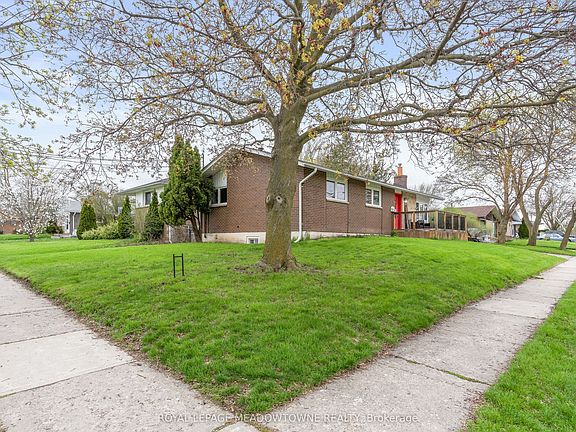 2nd image of 24 Gower Rd