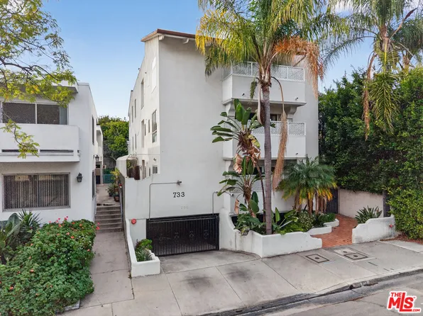 733 Huntley Dr, West Hollywood, CA 90069