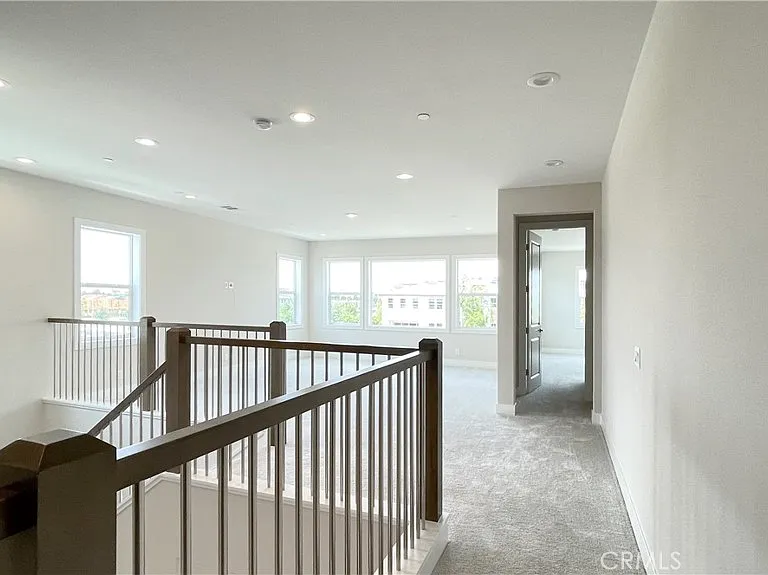 101 Walworth — Photo 16