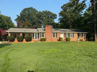 3030 Middlebrook Dr, Clemmons, NC 27012