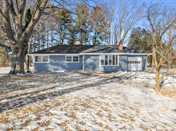 34302 Loland DRIVE, Waterford, WI 53185