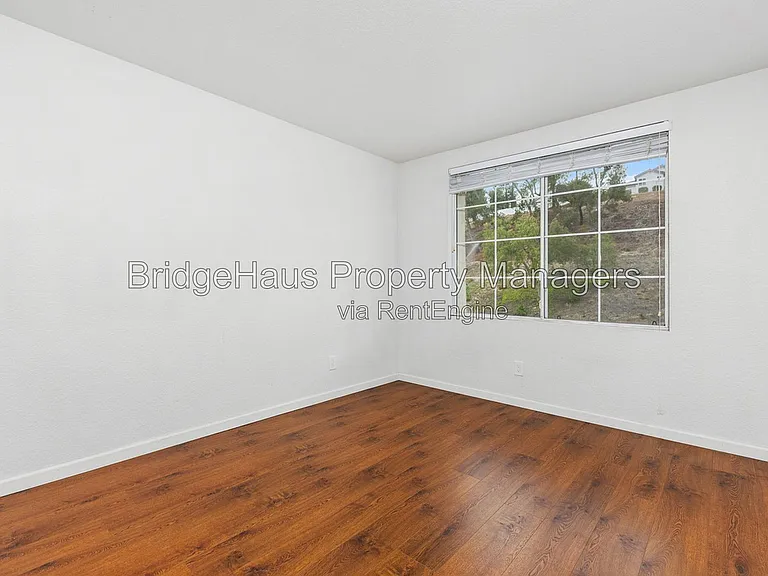 953 Gallery Dr — Photo 29