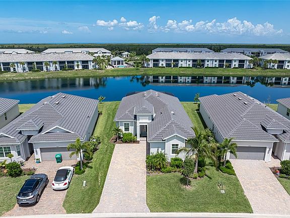 2nd image of 14944 Redbud Ln