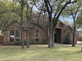 2202 Fair Oaks Dr, Bridgeport, TX 76426