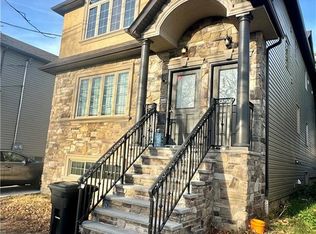 63 Holcomb Ave, Staten Island, NY 10312