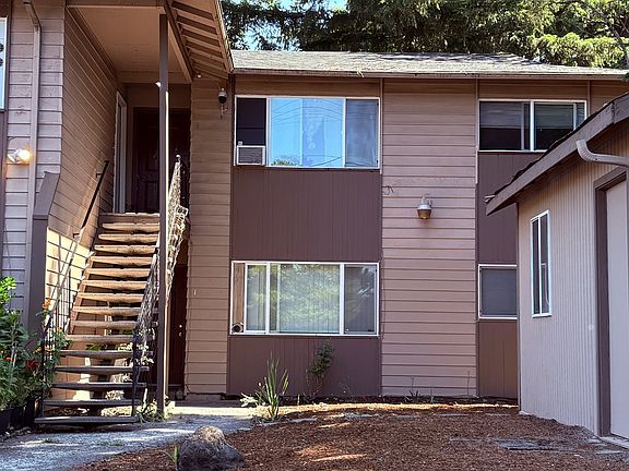 3rd image of 1500 SE 162nd Ave