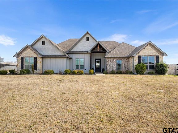 2nd image of 421 Bush Buck Way