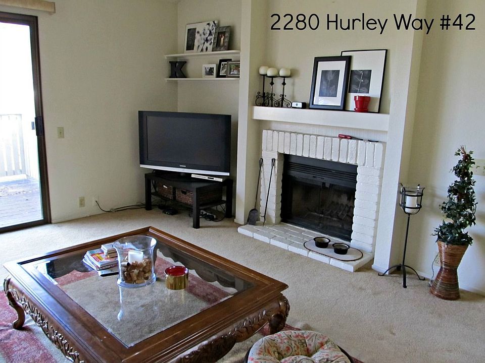 Spacious living room