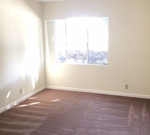 5th image of 1114 E Wilson Ave APT 12