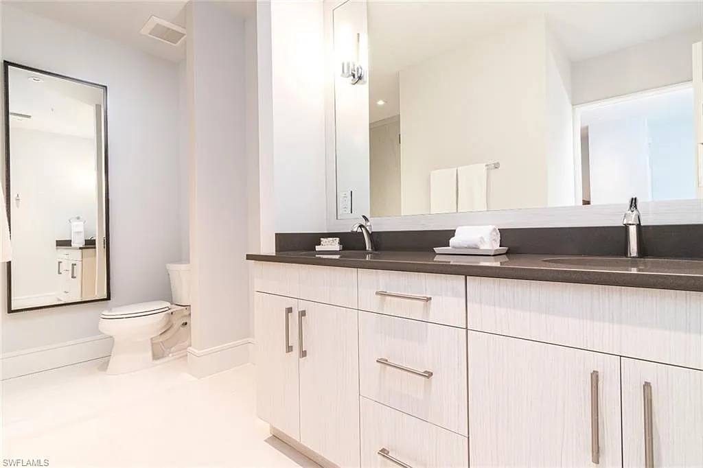1 bed, 1.0 bath, 790 sqft, $11,025 — Photo 4