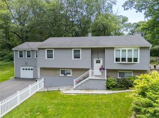 581 Wood Rd, Mahopac, NY 10541