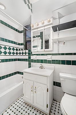 5th image of 120 Suffolk St #4B