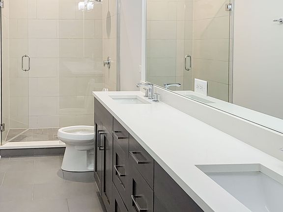 5th image of 874 W Lill Ave #3F