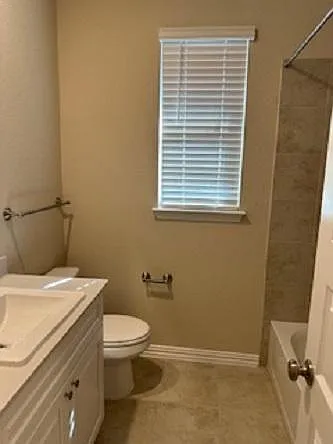 1123 Mesa St — Photo 14