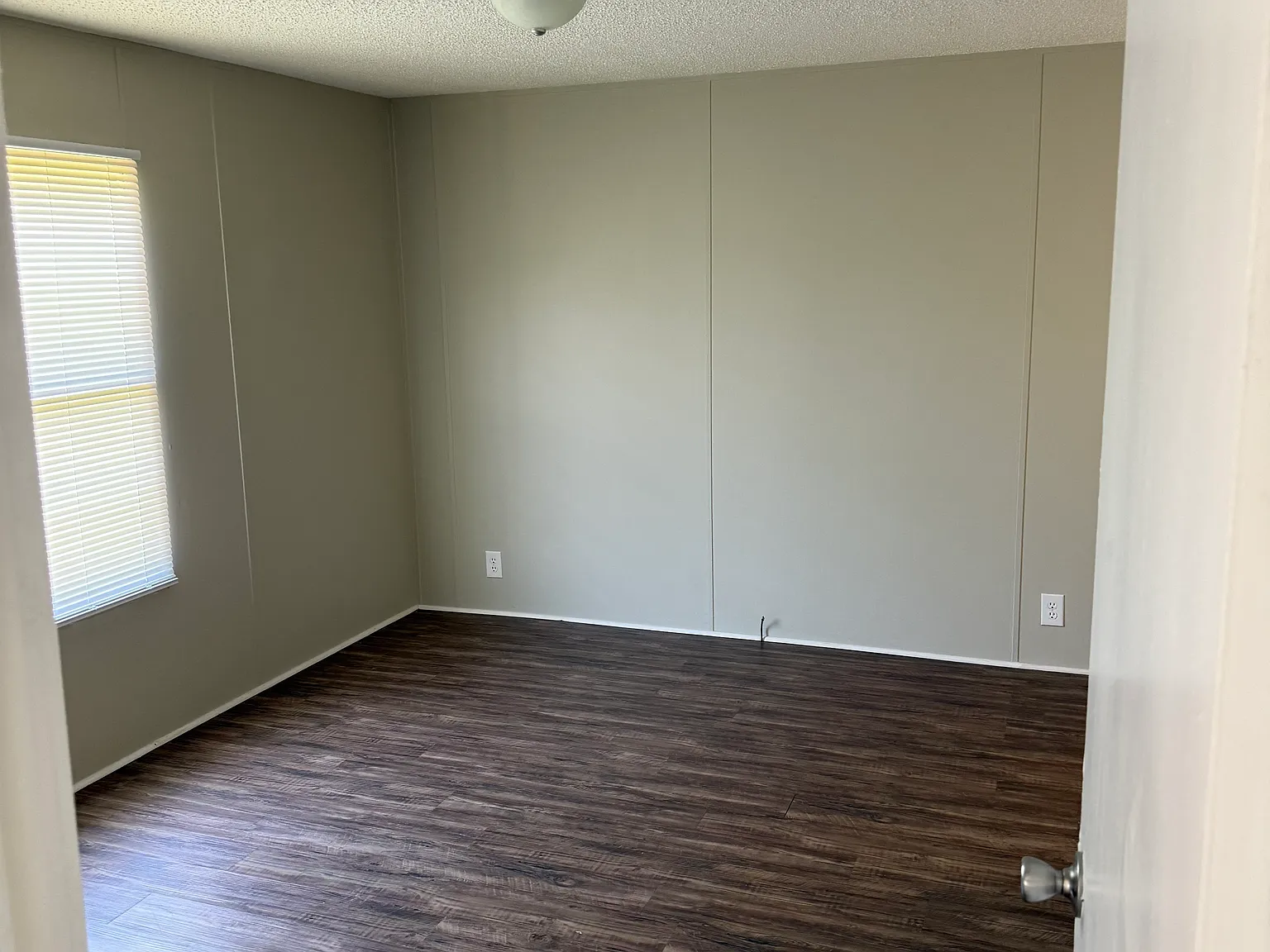 3 bed, 1500 sqft, $1,100 — Photo 3