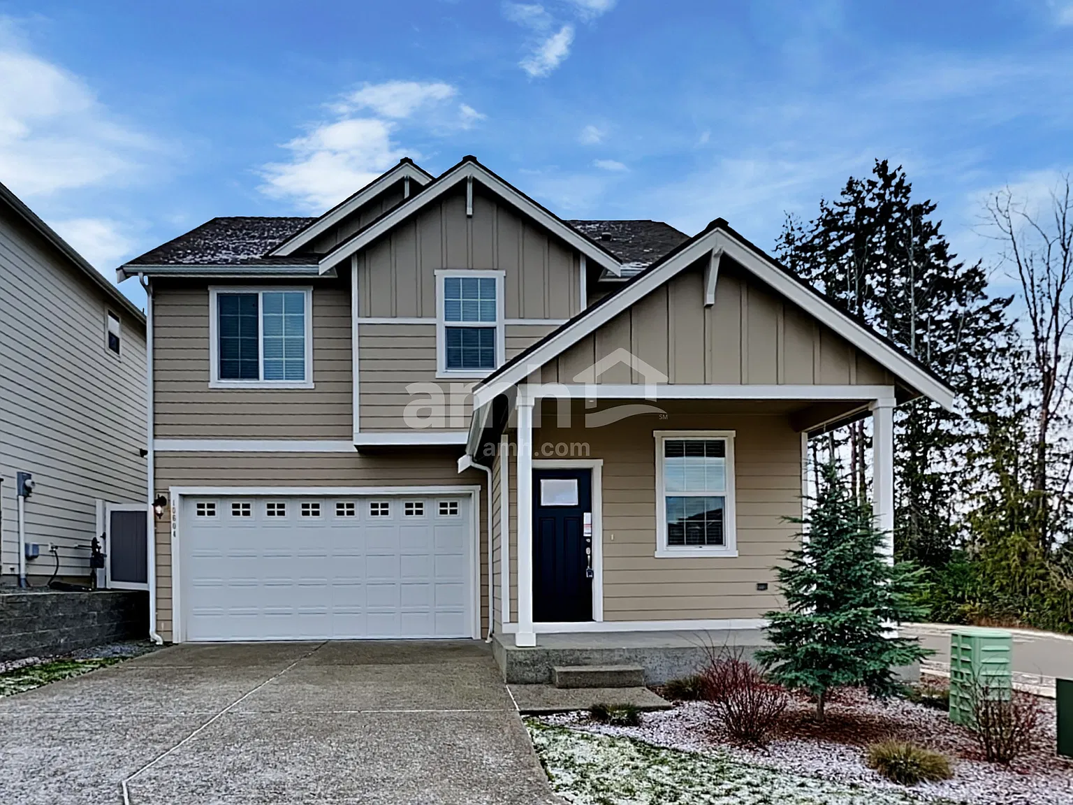 3 bed, 2.0 bath, 1551 sqft, $3,030 — Photo 1