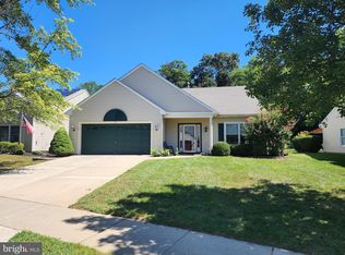 33 Sunset Ln, Columbus, NJ 08022