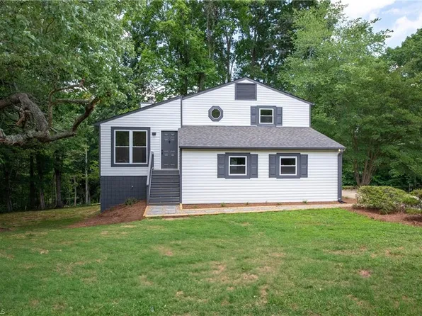 6025 Timberwood Trl, Kernersville, NC 27284
