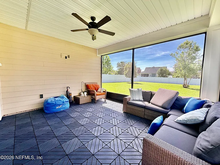 157 Coosaw Ct — Photo 21