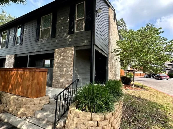 2718 Old Field Dr APT 804, San Antonio, TX 78247