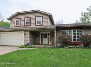 309 Cypress Ln, Libertyville, IL