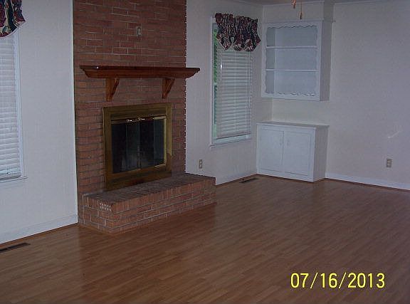 5th image of 209 Wildwood Ave