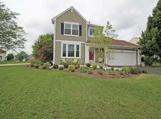 9895 Bedford Dr, Huntley, IL 60142