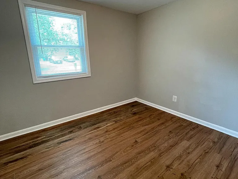 8607 Botley Dr — Photo 18