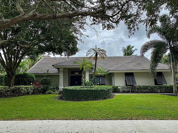 5th image of 2920 Salerno Way