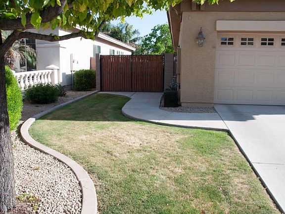3rd image of 861 E Lynx Way