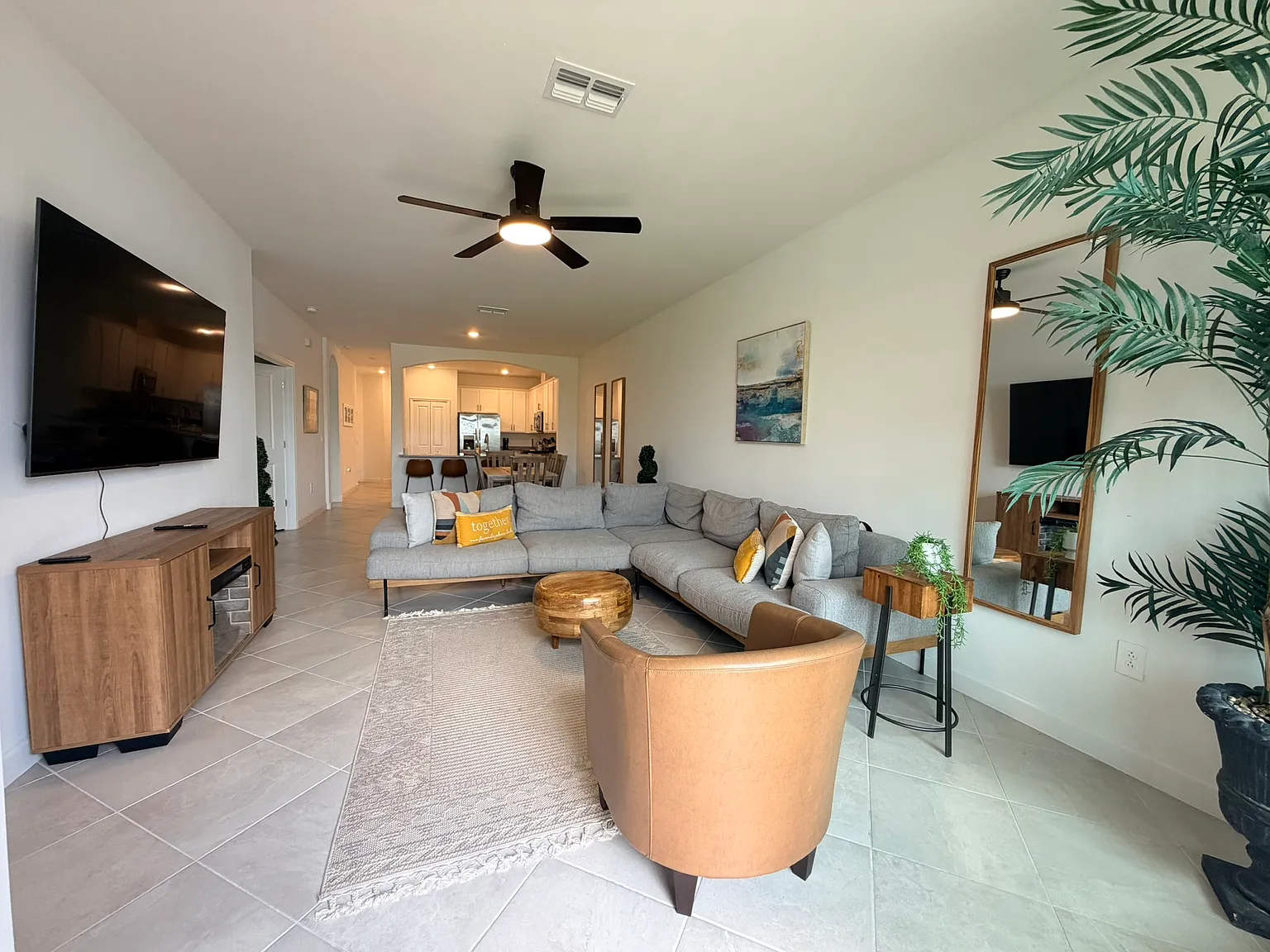 3 bed, 1417 sqft, $3,100 — Photo 3