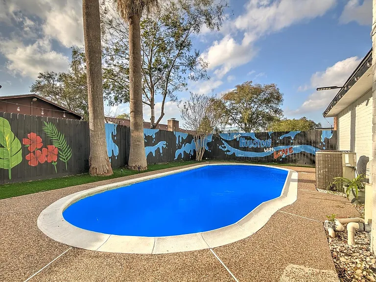 7310 Corta Calle Dr — Photo 42