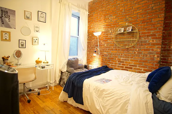 Rented by Lofts and Flats LLC | media 8