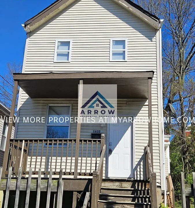 1632 Dewey Ave