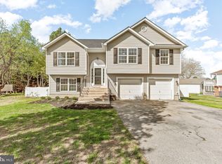 35630 Aviation Yacht Club Rd, Mechanicsville, MD 20659