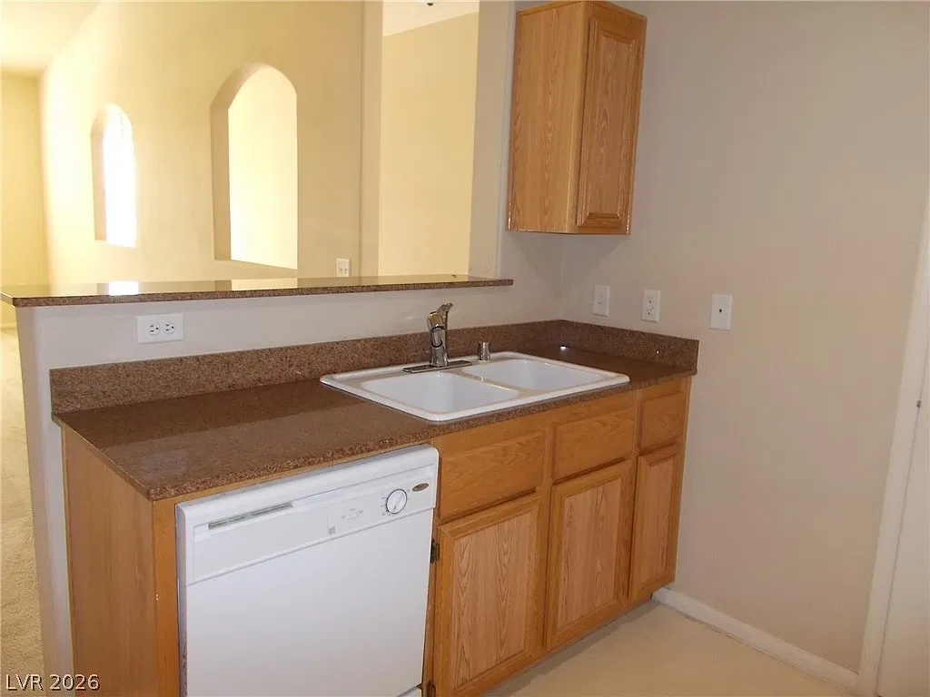 1 bed, 1.0 bath, 814 sqft, $1,400 — Photo 2
