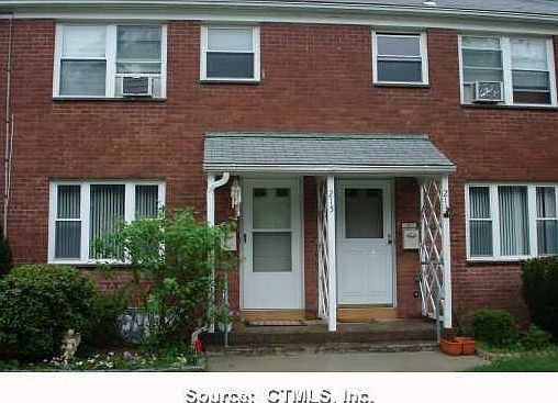 2nd image of 207 Franklin Rd