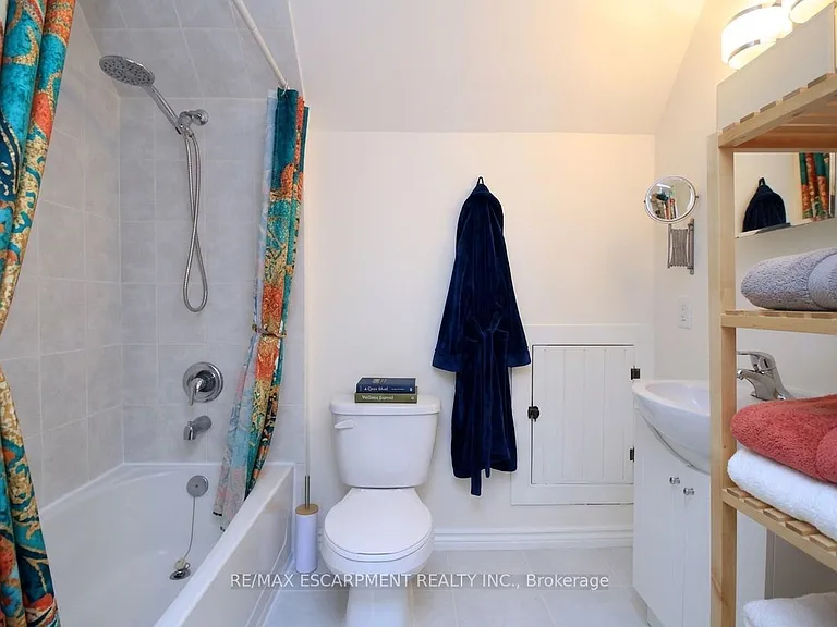 22 Blake St #5 — Photo 10