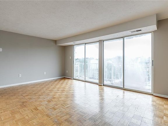 4th image of 8420 Obannon Ct APT 1109