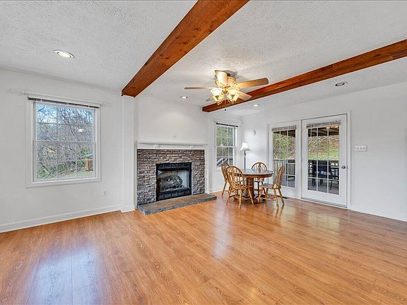 5th image of 565 Donald Ave