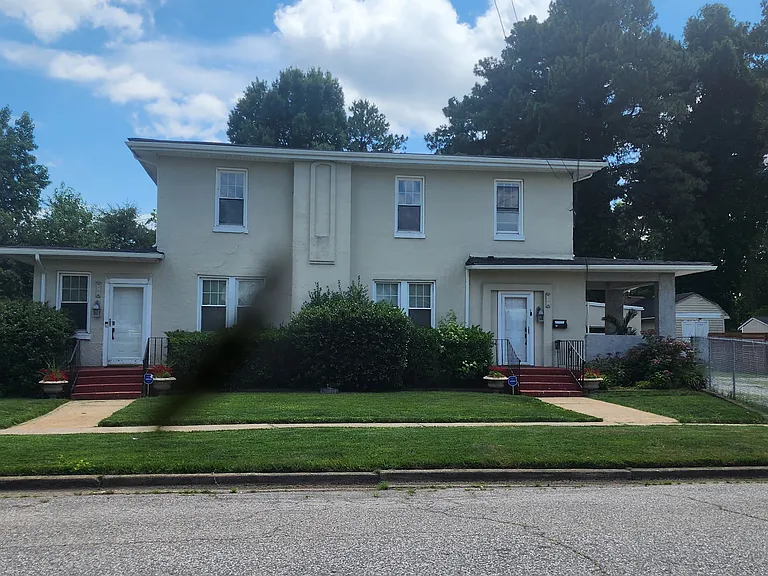 3701 Greenway Ct E — Photo 2