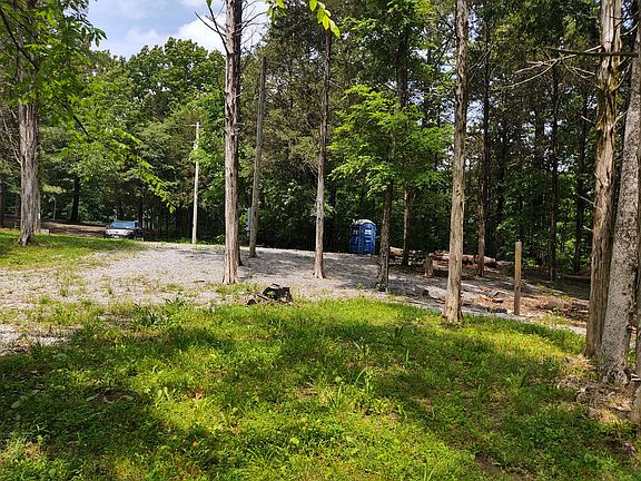2nd image of 67 Dutchman Lake Rd