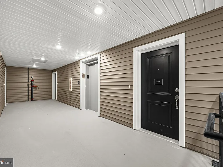 2307 Prince Hall Dr — Photo 38