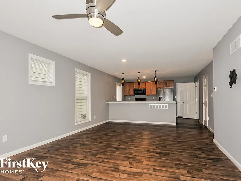 3414 Sublette St — Photo 3
