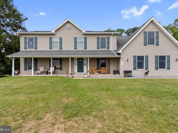 2380 Moreau Dr, Westminster, MD 21158