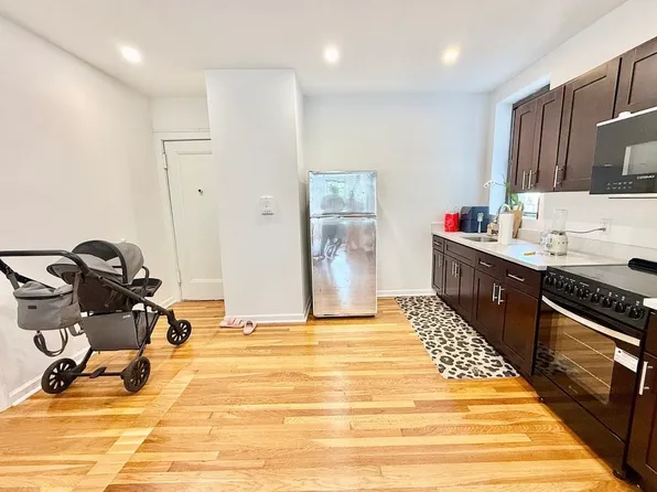 21-45 28th Street image 1 of 7