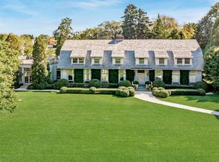 26 Holly Ln, Water Mill, NY 11976