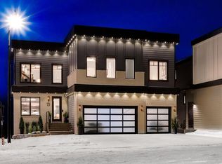 13 N Timberline Ct SW, Calgary, AB T3H 6C8